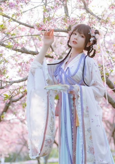 年轻的女演员在线观看_剧情片神马在线观看